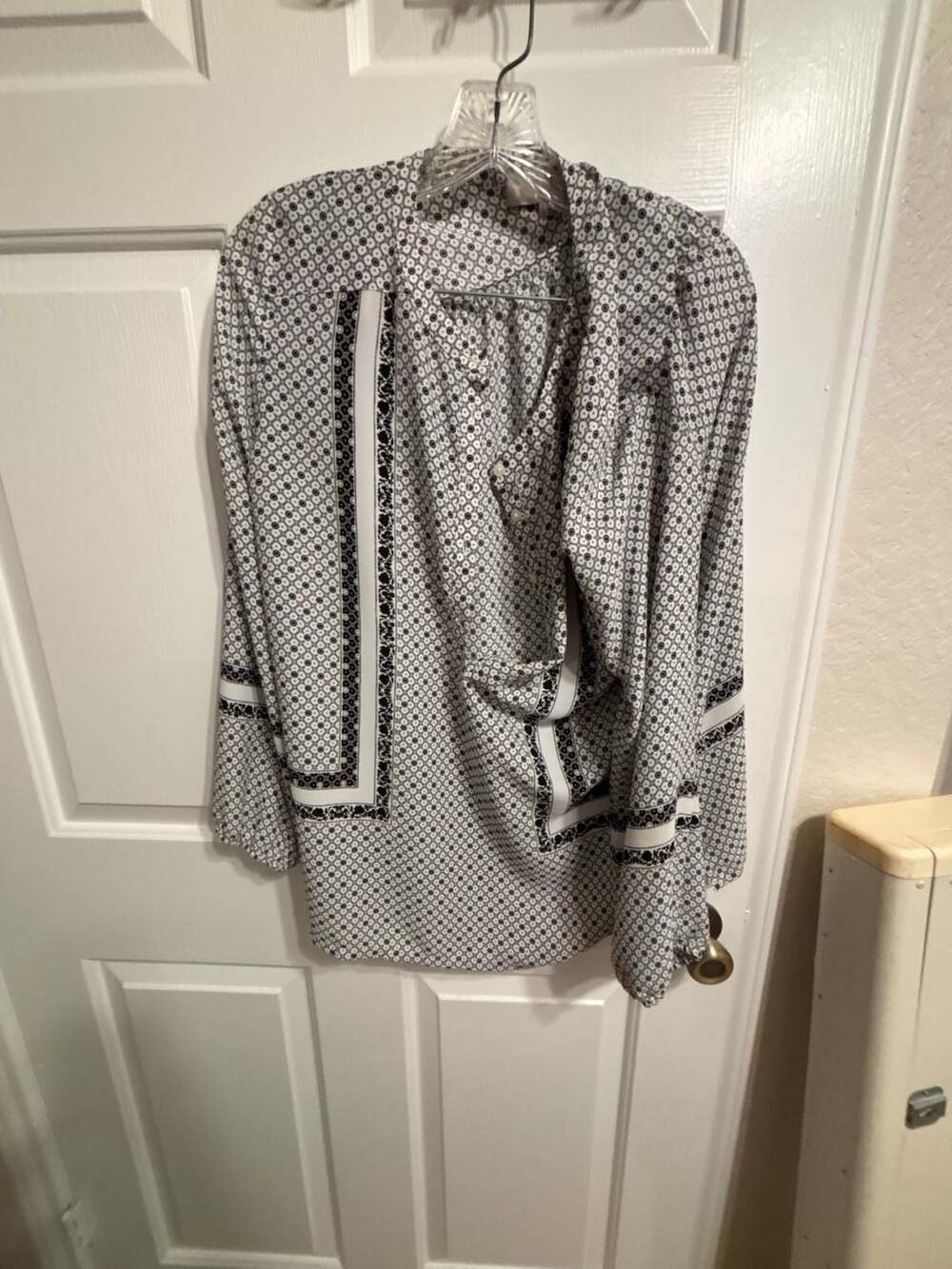 LOFT Black and White Geometric Print Long Sleeve Blouse